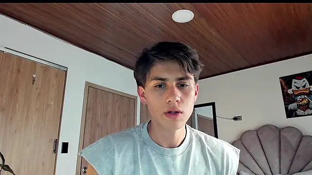 Snapshot of manucute_23_ chatting on 02-14-26, 10:17 manucute 23 online show from 02-14-26, 10:17