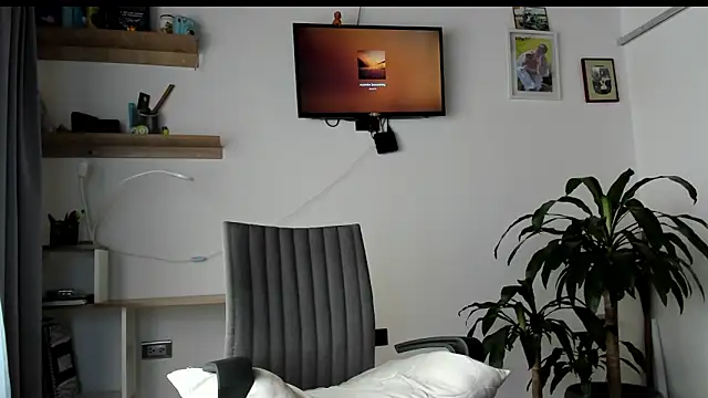 Snapshot of manucute_23_ chatting on 02-17-26, 03:29 manucute 23 online show from 02-17-26, 03:29