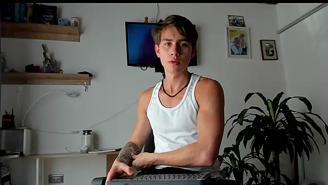 Snapshot of manucute_23_ chatting on 02-27-26, 07:58 manucute 23 online show from 02-27-26, 07:58