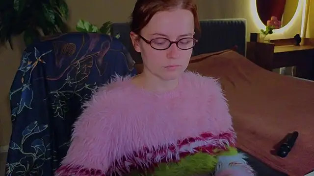 reb luvng online show from 11-11-25, 01:55