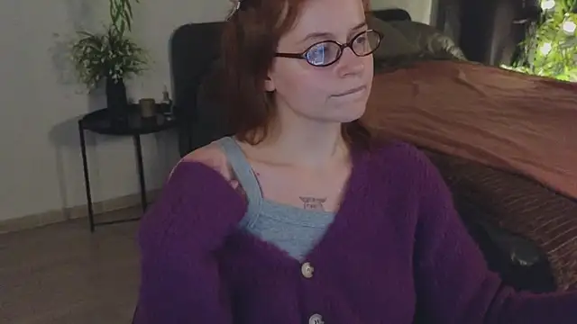 reb luvng online show from 11-12-25, 02:06