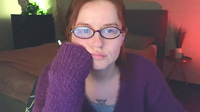 reb luvng online show from 11-20-25, 01:55