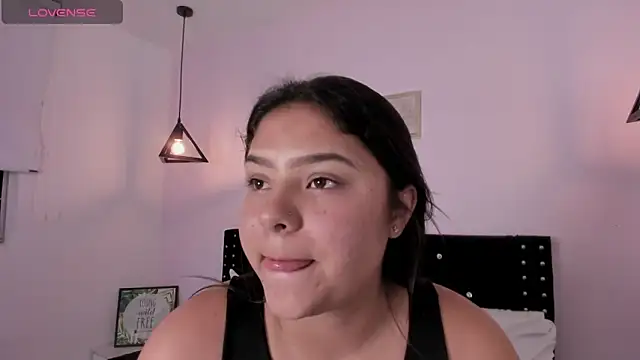 Oriana Guzman online show from 09-15-25, 12:32