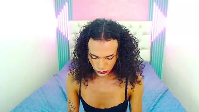 Foxy Ella  online show from 10-28-25, 03:36