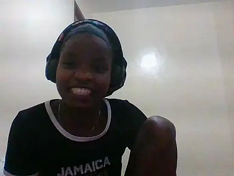 hotgal1112 online show from 10-03-25, 08:39