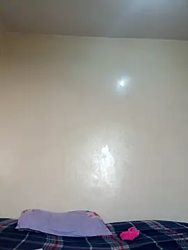 hotgal1112 online show from 02-11-26, 03:55