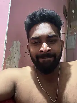 Snapshot of Handsomehunk_4U chatting on 12-10-24, 08:27 Handsomehunk 4U online show from 12-10-24, 08:27