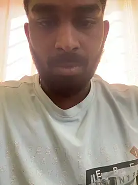 Snapshot of Handsomehunk_4U chatting on 12-20-24, 04:42 Handsomehunk 4U online show from 12-20-24, 04:42