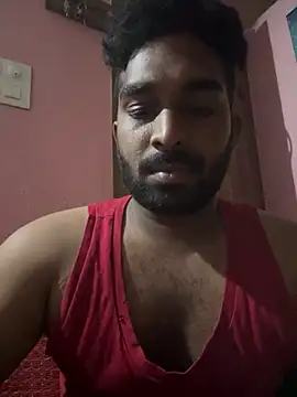 Snapshot of Handsomehunk_4U chatting on 01-28-25, 05:24 Handsomehunk 4U online show from 01-28-25, 05:24