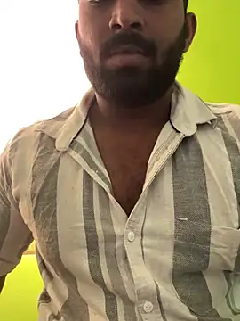 Snapshot of Handsomehunk_4U chatting on 02-04-25, 03:44 Handsomehunk 4U online show from 02-04-25, 03:44