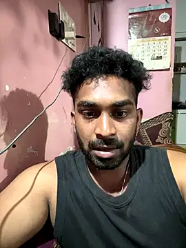 Snapshot of Handsomehunk_4U chatting on 09-23-25, 06:11 Handsomehunk 4U online show from 09-23-25, 06:11