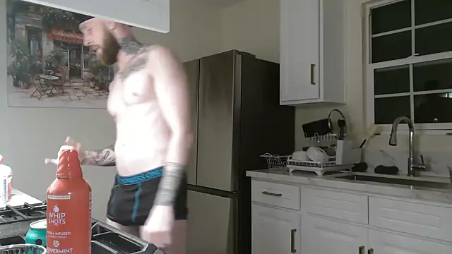 Snapshot of NatalieKneals chatting on 11-17-25, 05:46 NatalieKneals online show from 11-17-25, 05:46