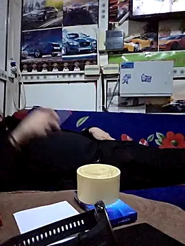 Snapshot of Baron0000 chatting on 12-15-25, 07:29 Baron0000 online show from 12-15-25, 07:29