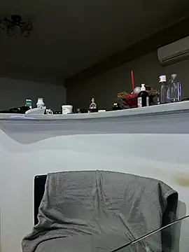 Milf Abigail online show from 10-17-25, 01:09