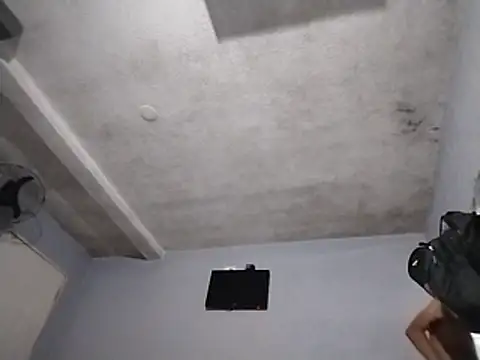 UncutToyBoy23cm online show from 01-12-26, 05:01