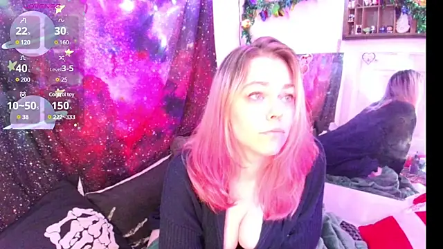 Snapshot of EverlyEster chatting on 12-07-24, 08:44 EverlyEster online show from 12-07-24, 08:44