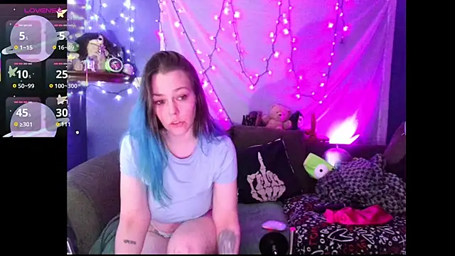 EverlyEster online show from 02-01-26, 10:30