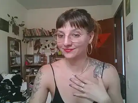 Snapshot of SweetyBabyDemon chatting on 12-04-24, 04:27 SweetyBabyDemon online show from 12-04-24, 04:27