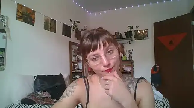 Snapshot of SweetyBabyDemon chatting on 12-10-24, 01:55 SweetyBabyDemon online show from 12-10-24, 01:55