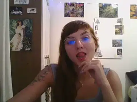 Snapshot of SweetyBabyDemon chatting on 12-17-24, 10:32 SweetyBabyDemon online show from 12-17-24, 10:32