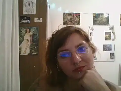 Snapshot of SweetyBabyDemon chatting on 02-04-25, 10:45 SweetyBabyDemon online show from 02-04-25, 10:45