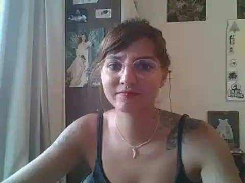 Snapshot of SweetyBabyDemon chatting on 02-05-25, 09:40 SweetyBabyDemon online show from 02-05-25, 09:40