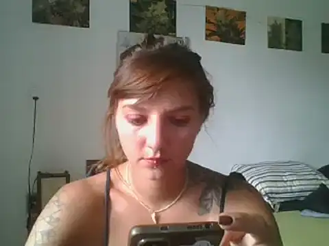 Snapshot of SweetyBabyDemon chatting on 02-27-25, 02:00 SweetyBabyDemon online show from 02-27-25, 02:00