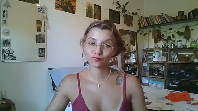 Snapshot of SweetyBabyDemon chatting on 03-08-25, 08:14 SweetyBabyDemon online show from 03-08-25, 08:14