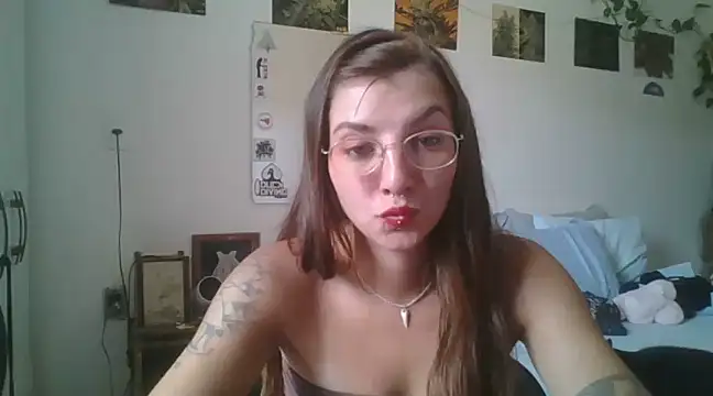 Snapshot of SweetyBabyDemon chatting on 03-15-25, 01:07 SweetyBabyDemon online show from 03-15-25, 01:07