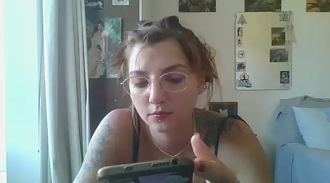 Snapshot of SweetyBabyDemon chatting on 03-21-25, 06:40 SweetyBabyDemon online show from 03-21-25, 06:40