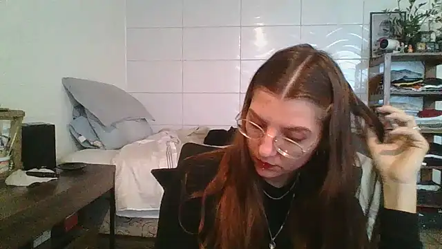Snapshot of SweetyBabyDemon chatting on 09-08-25, 02:27 SweetyBabyDemon online show from 09-08-25, 02:27