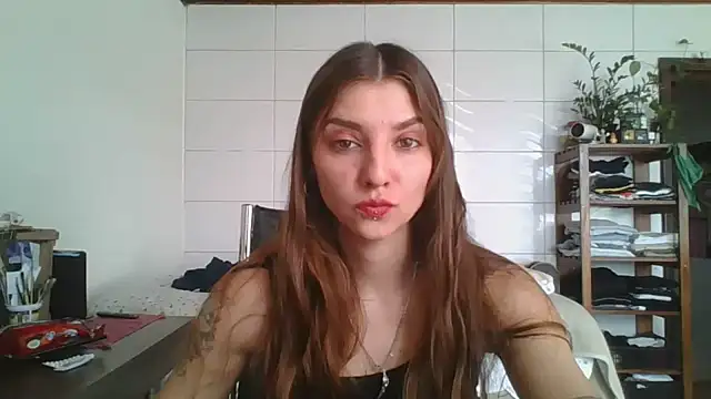 Snapshot of SweetyBabyDemon chatting on 09-17-25, 03:03 SweetyBabyDemon online show from 09-17-25, 03:03