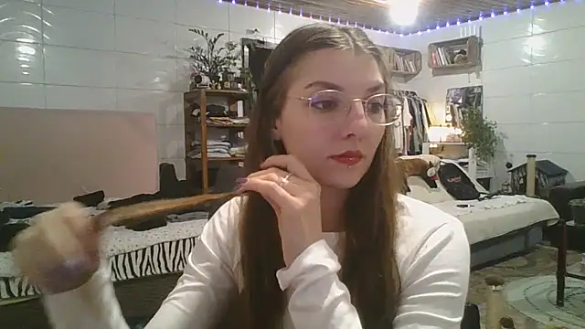 Snapshot of SweetyBabyDemon chatting on 10-02-25, 10:50 SweetyBabyDemon online show from 10-02-25, 10:50