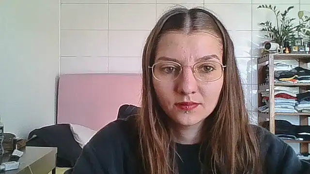 Snapshot of SweetyBabyDemon chatting on 10-08-25, 02:04 SweetyBabyDemon online show from 10-08-25, 02:04