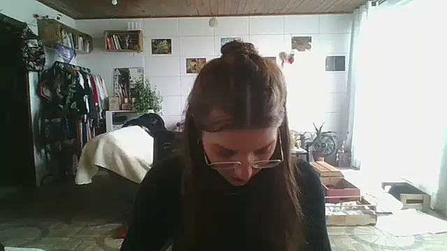 Snapshot of SweetyBabyDemon chatting on 10-27-25, 12:31 SweetyBabyDemon online show from 10-27-25, 12:31