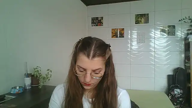 Snapshot of SweetyBabyDemon chatting on 11-09-25, 12:58 SweetyBabyDemon online show from 11-09-25, 12:58