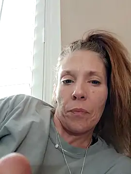 Snapshot of gorgeous11 chatting on 02-10-25, 03:21 gorgeous11 online show from 02-10-25, 03:21