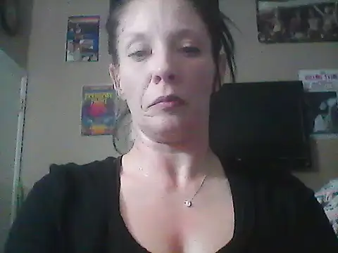 Snapshot of gorgeous11 chatting on 02-24-25, 06:27 gorgeous11 online show from 02-24-25, 06:27