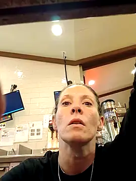 Snapshot of gorgeous11 chatting on 03-18-25, 08:58 gorgeous11 online show from 03-18-25, 08:58