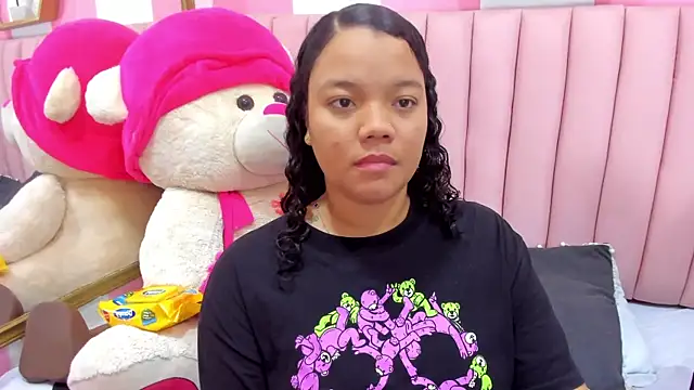 ISABELLA 020 online show from 10-18-25, 02:29