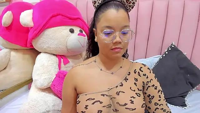 ISABELLA 020 online show from 11-08-25, 02:28