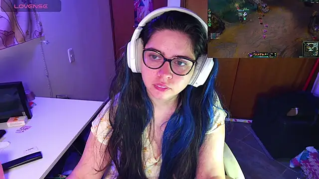 Snapshot of Vallolet_Spencer chatting on 01-11-25, 03:13 Vallolet Spencer online show from 01-11-25, 03:13