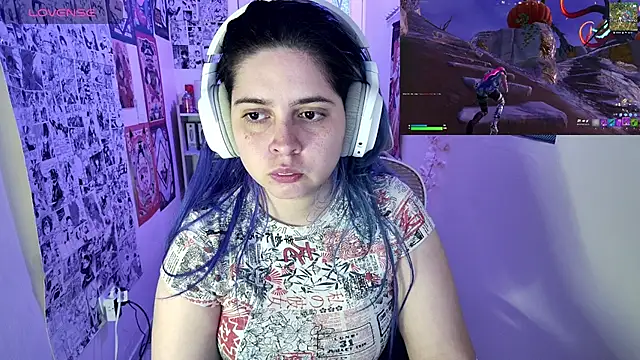 Snapshot of Vallolet_Spencer chatting on 10-10-25, 03:38 Vallolet Spencer online show from 10-10-25, 03:38