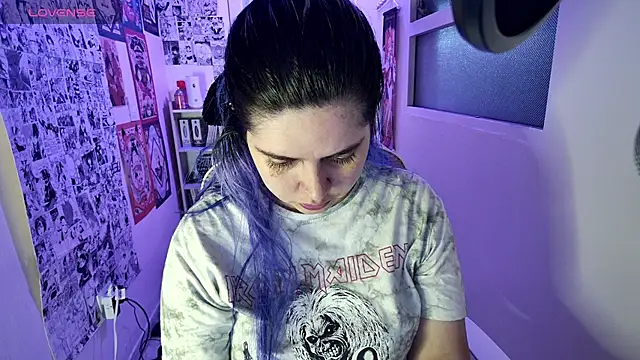 Snapshot of Vallolet_Spencer chatting on 10-21-25, 12:11 Vallolet Spencer online show from 10-21-25, 12:11