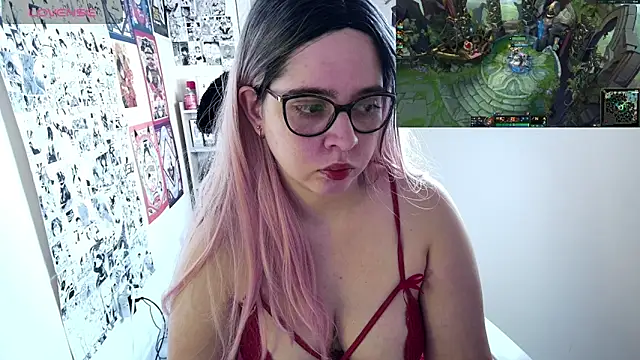 Snapshot of Vallolet_Spencer chatting on 10-25-25, 07:08 Vallolet Spencer online show from 10-25-25, 07:08