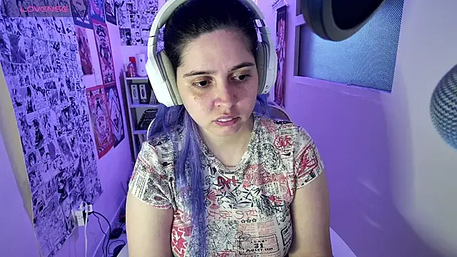 Snapshot of Vallolet_Spencer chatting on 11-11-25, 05:40 Vallolet Spencer online show from 11-11-25, 05:40