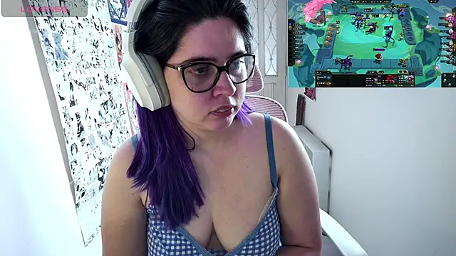 Snapshot of Vallolet_Spencer chatting on 02-06-26, 08:23 Vallolet Spencer online show from 02-06-26, 08:23