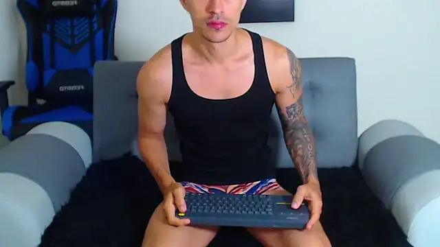 Tristan-bm online show from 01-07-25, 12:52