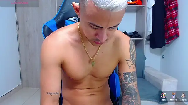 Snapshot of Tristan-bm chatting on 10-07-25, 11:18 Tristan-bm online show from 10-07-25, 11:18