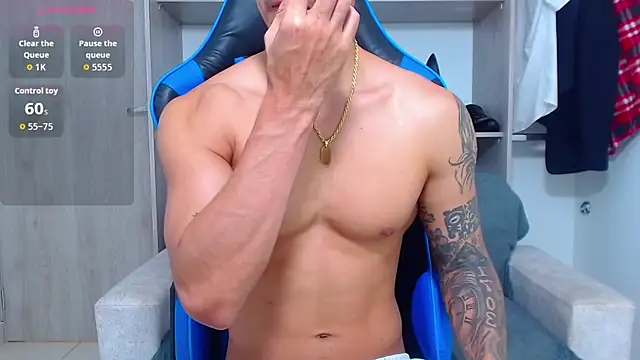 Snapshot of Tristan-bm chatting on 10-22-25, 01:55 Tristan-bm online show from 10-22-25, 01:55